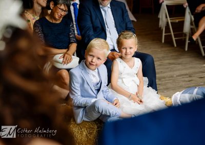 Kinderen op je bruiloft bruidsfotograaf hoeve landzicht Gouda