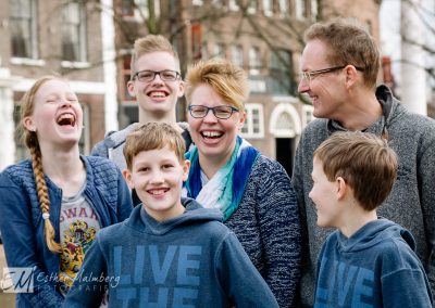 Met pubers op de foto familiefotograaf Gouda Rotterdam